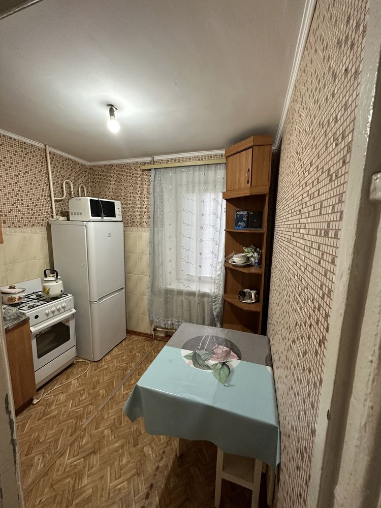 Ночь 8000 Квартира в районе жайна площадь и зубенка