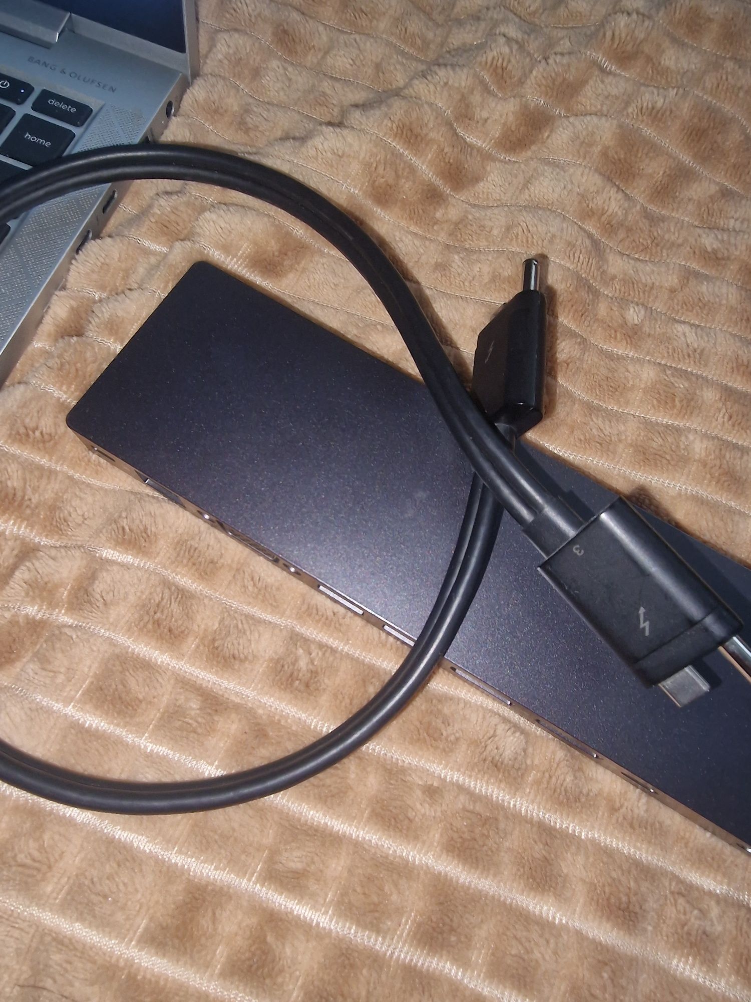 Докстанция HP Elite Thunderbolt 3 Dock или HP ZBook Thunderbolt 3 Dock