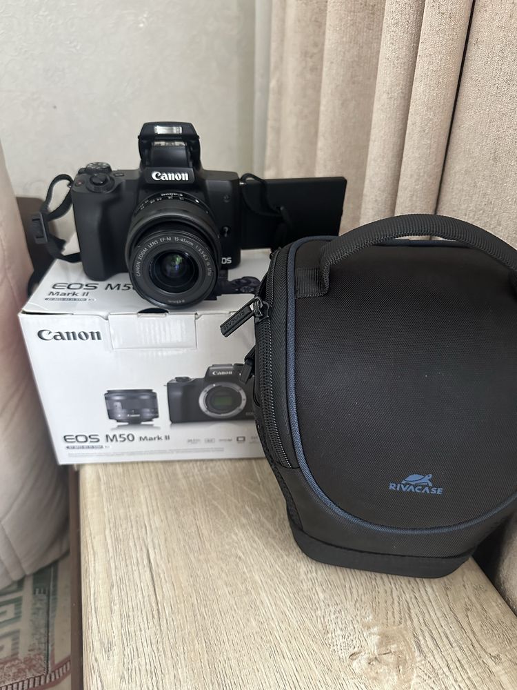 Профессиональный фотоаппарат Canon M50 15-45mm stm Mark ii.
