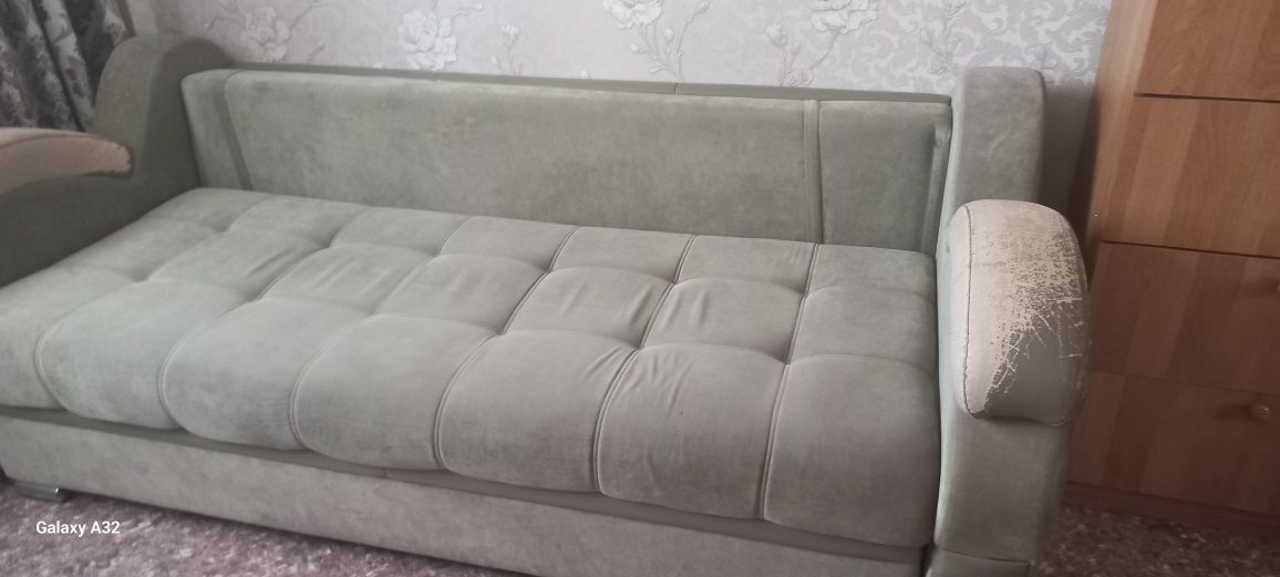 Продам  диван и кресло
