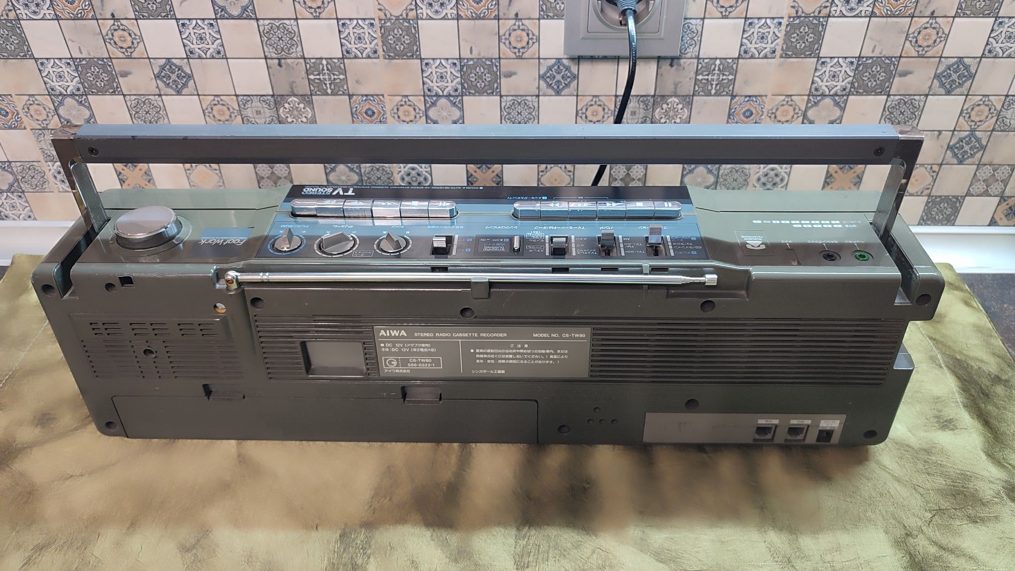 Продам магнитолу AIWA
