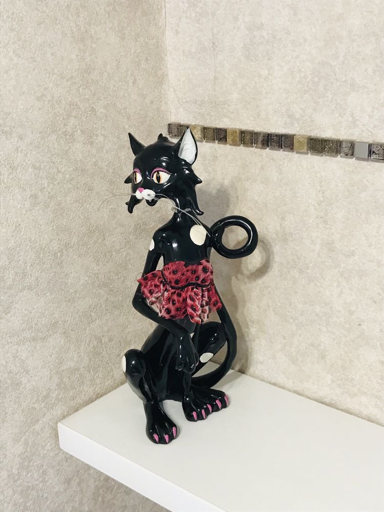 Сувенир кошка 30 см, новая