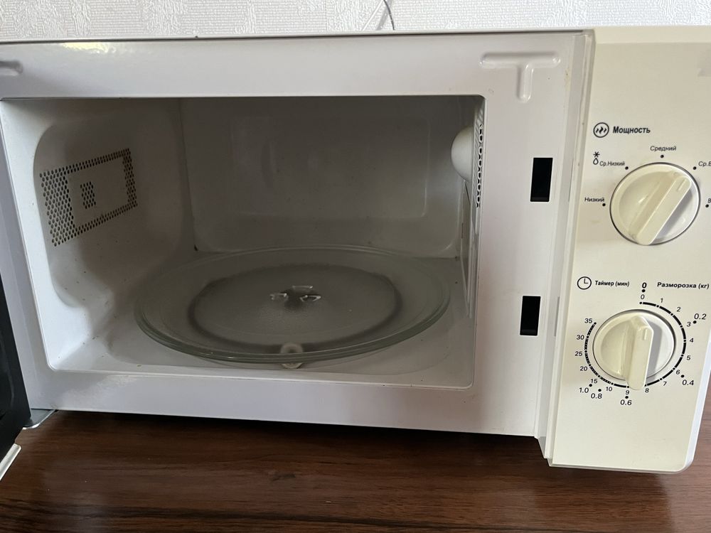 Микроволновка Midea