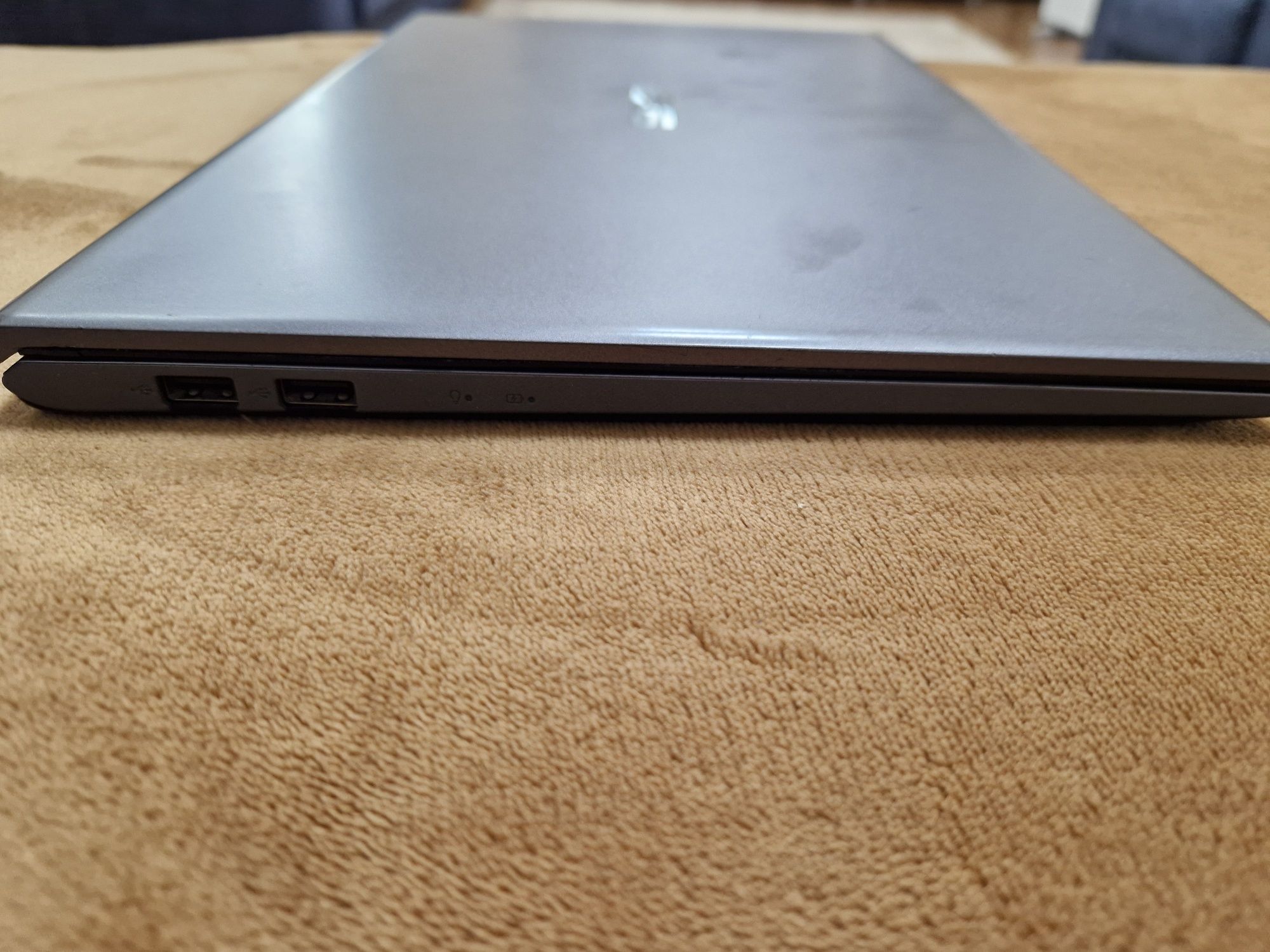 Asus Vivobook X512D