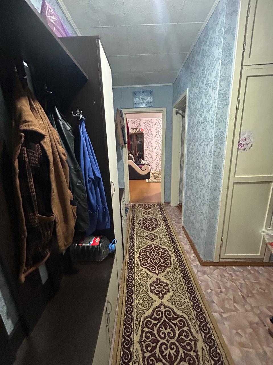 Продам  3-х комнатную квартиру на КСК в районе Бульвара молодежи.