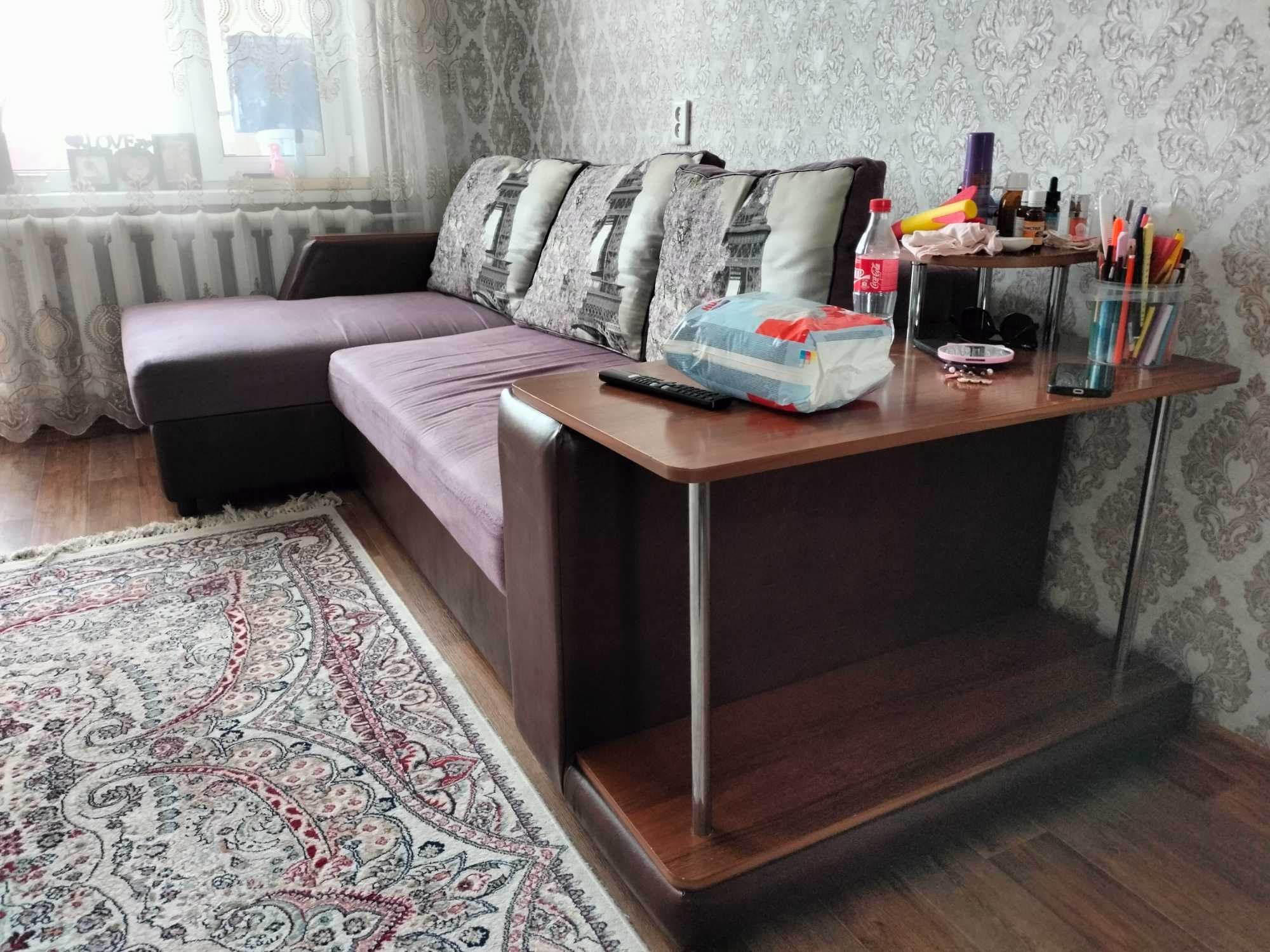 Раскладной диван и кресло