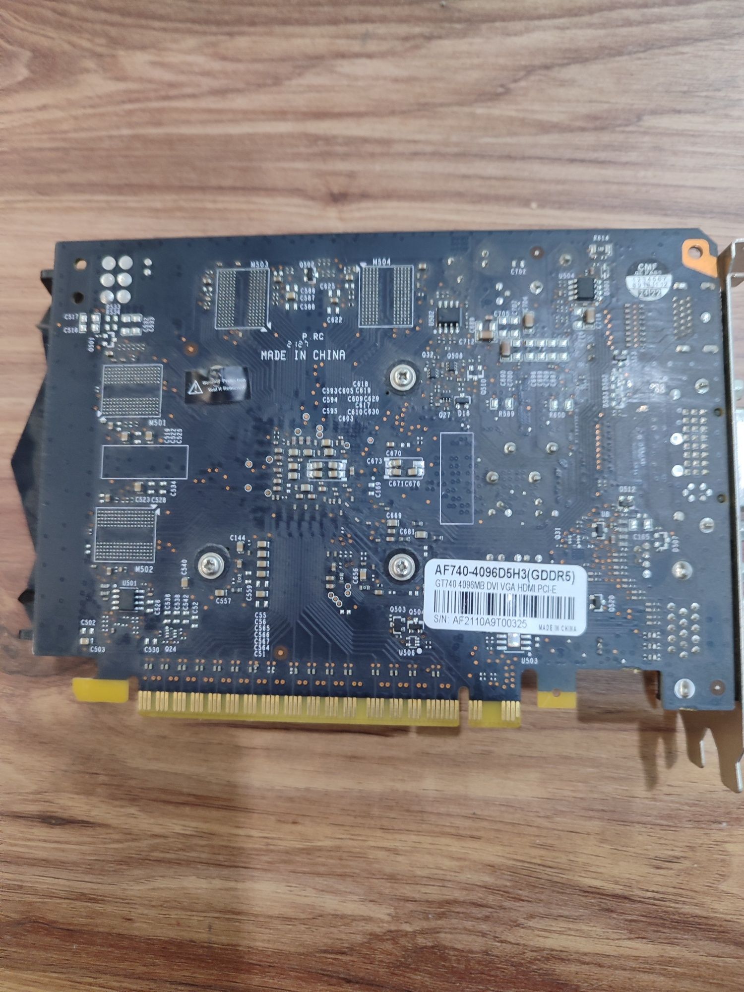 Продам видеокарту GT740 объем памяти 4G