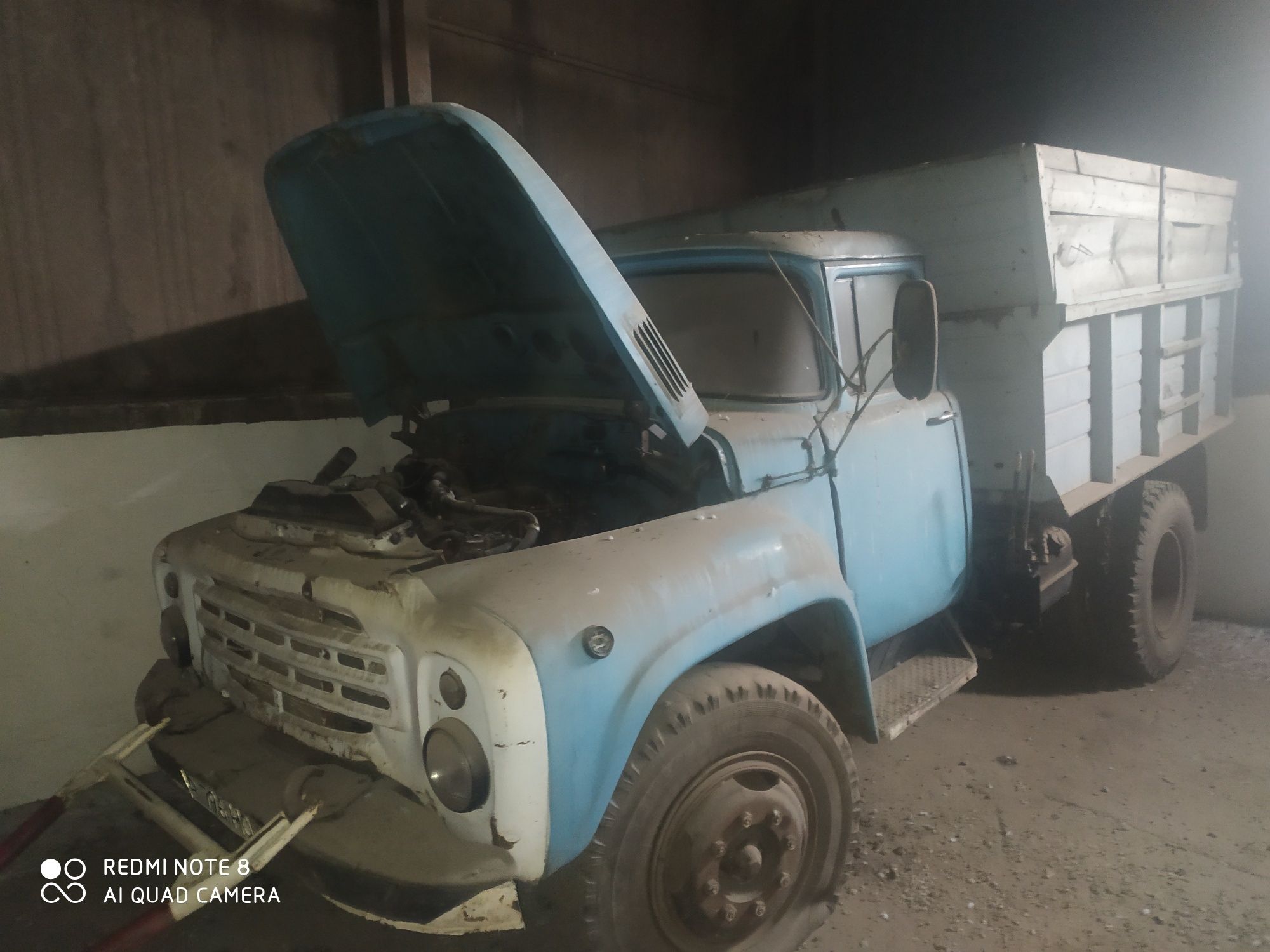Продам ЗИЛ коротыш дизельный двигатель СМД-22 в рабочем состоянии