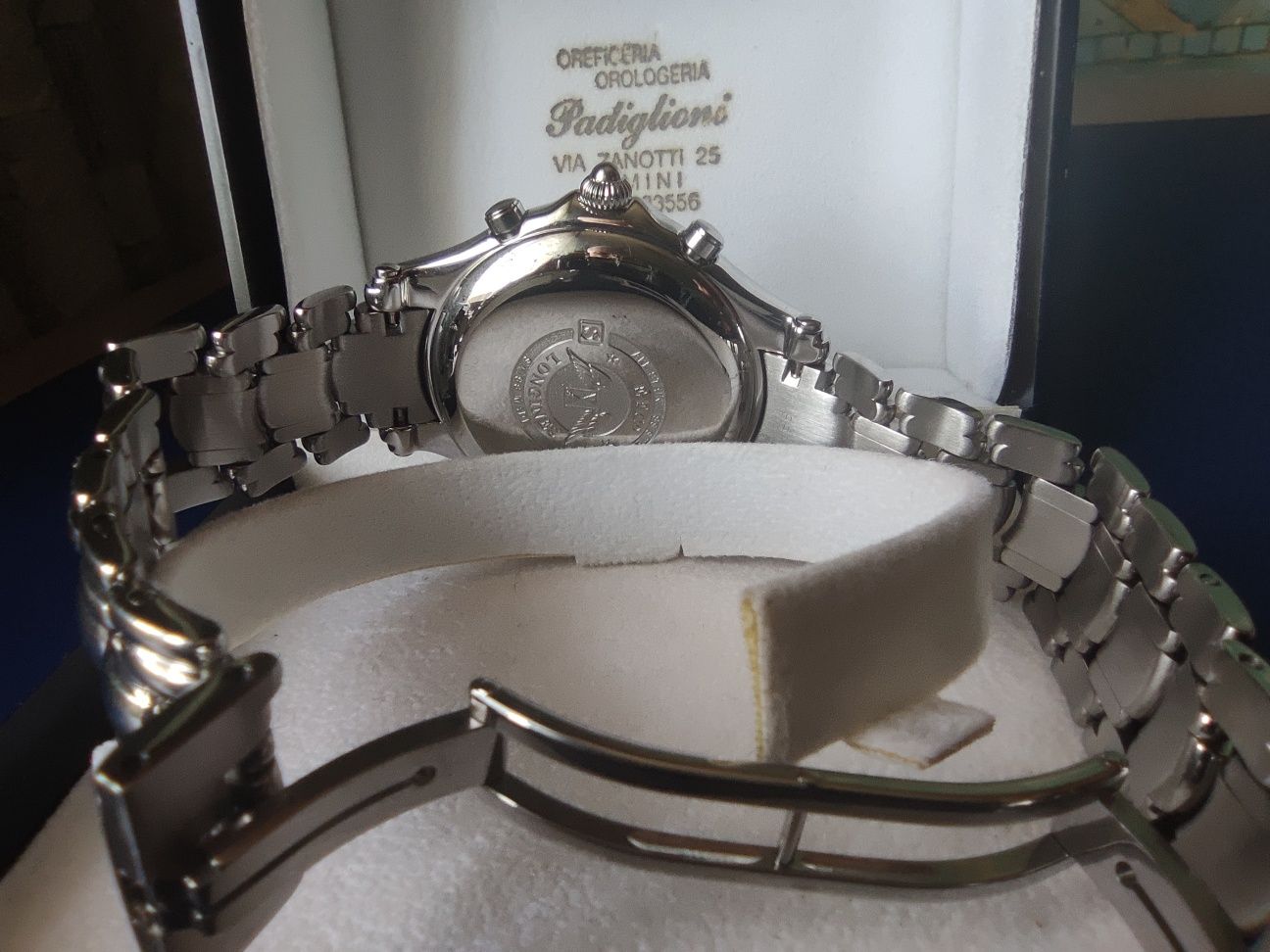 Часы Longines хронограф швейцарские оригинал.