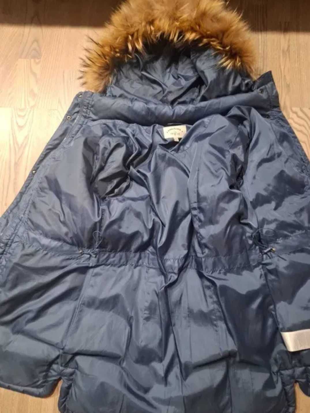 Продам куртку reima для девочки