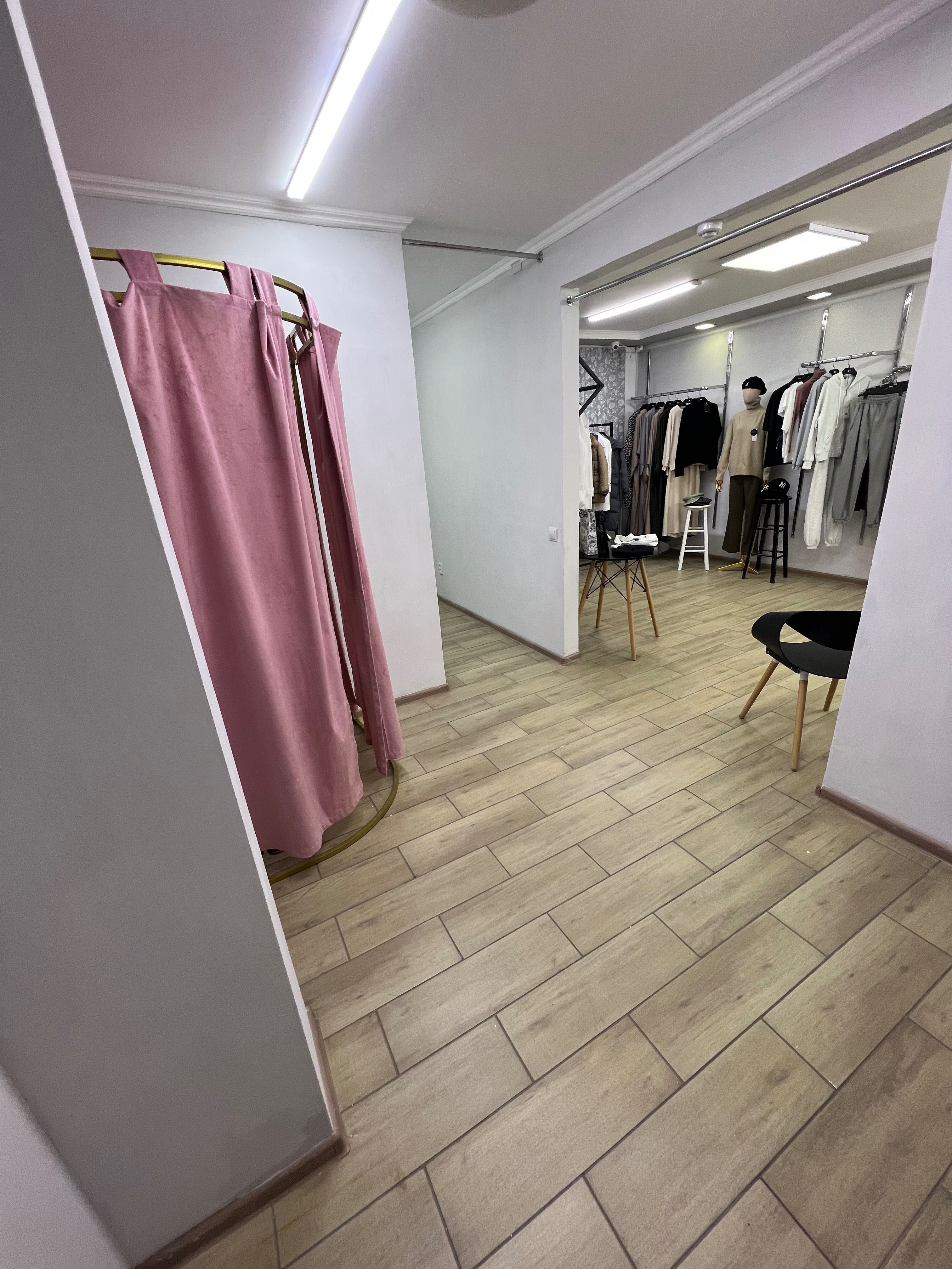 Кабинеты и торговые помещения в центре Жезказгана