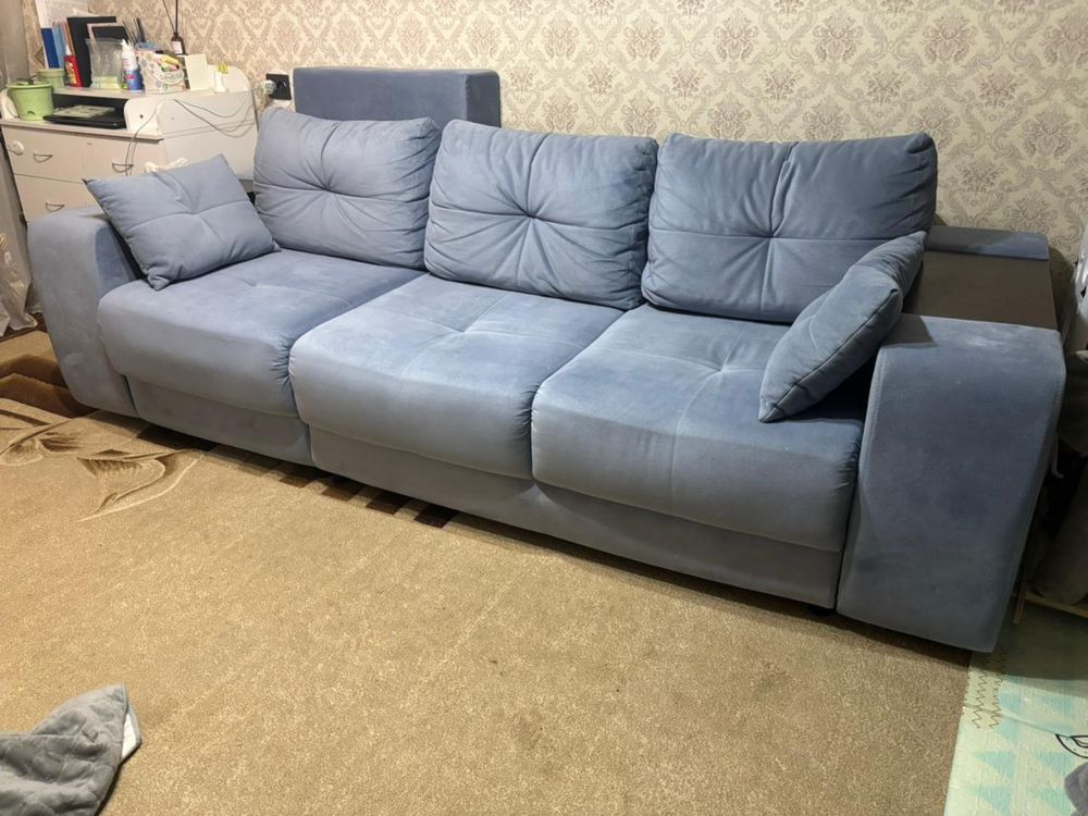 Продам диван на гарантии!