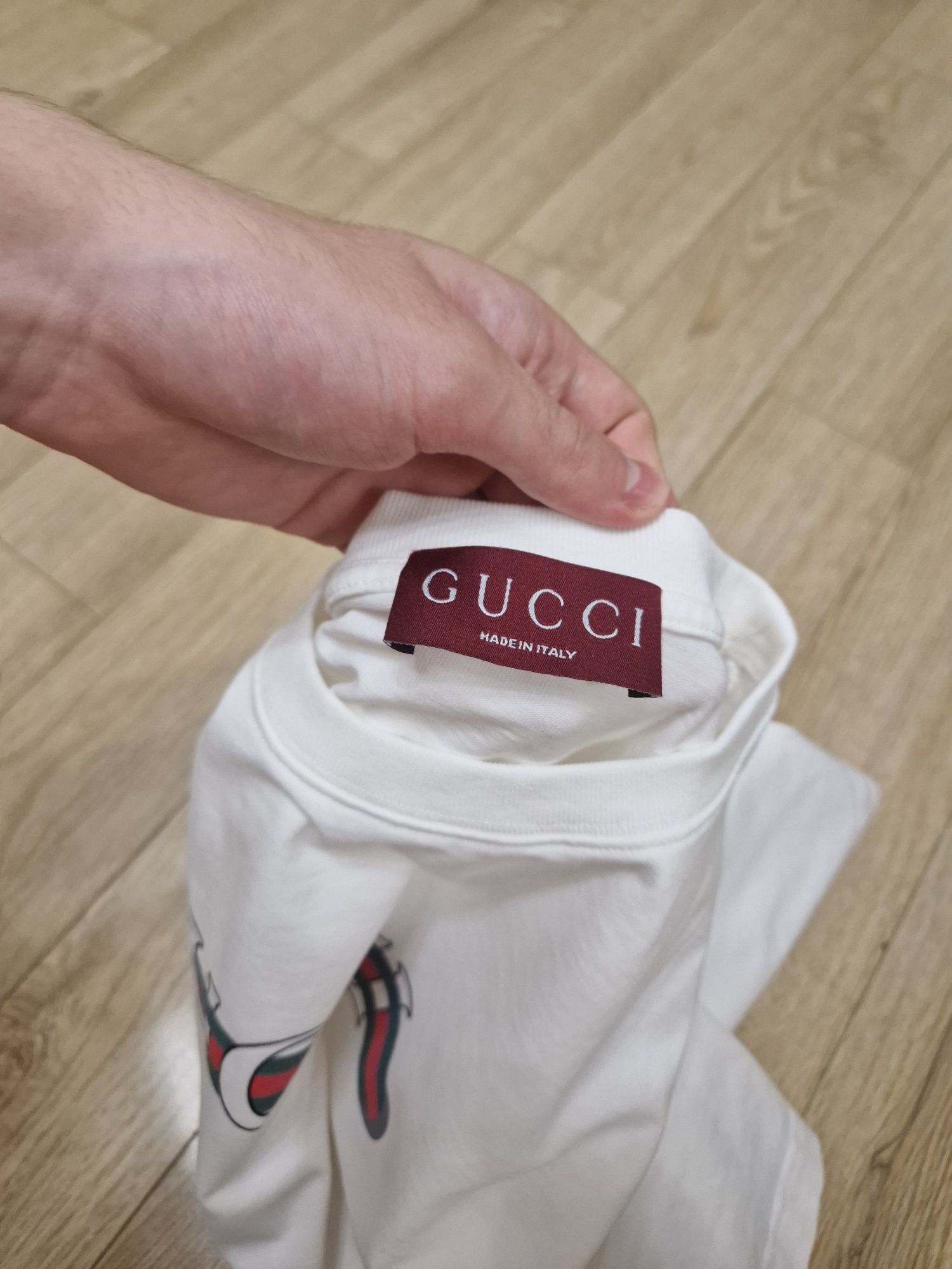 Продам Футболку GUCCI