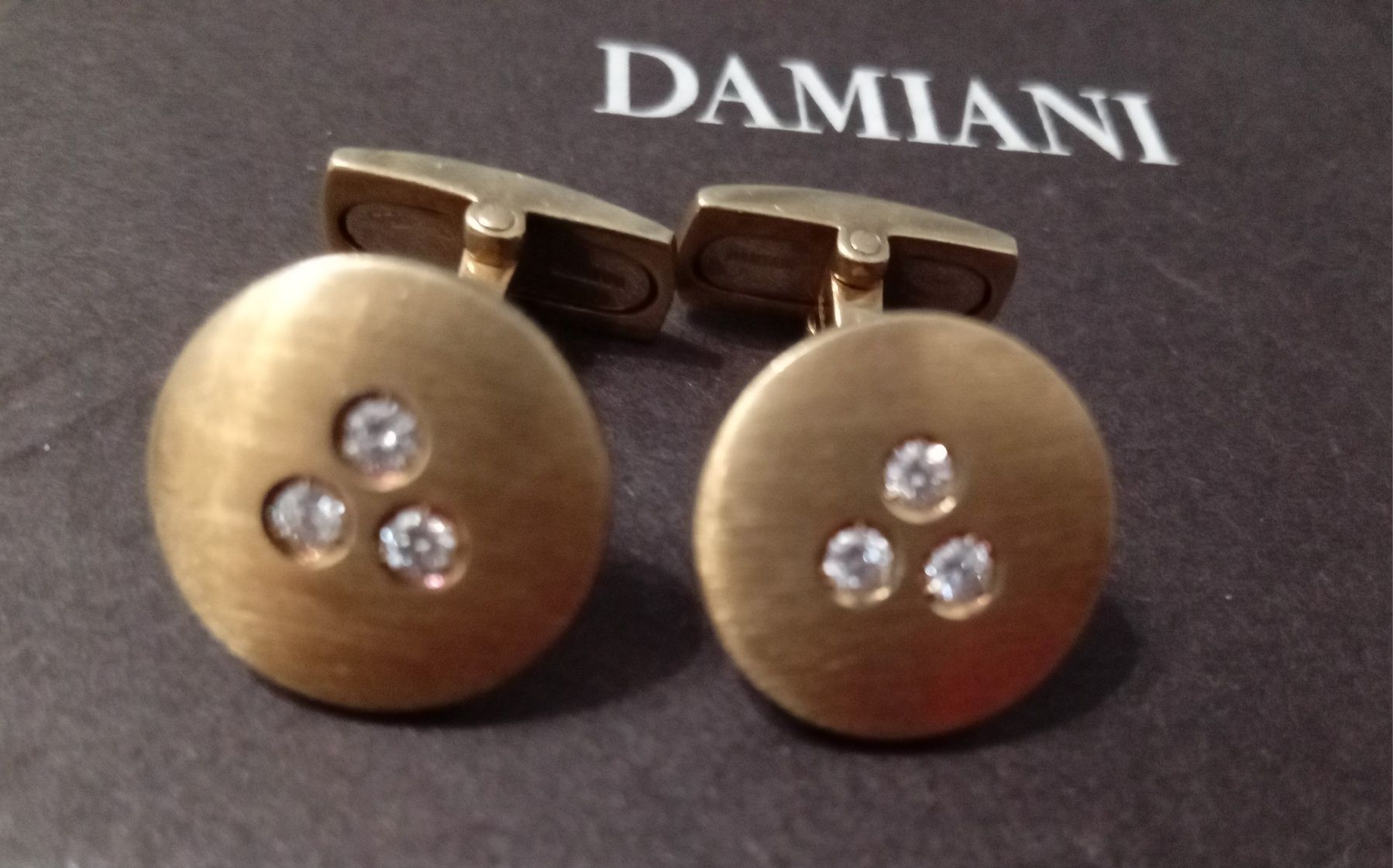 Damiani золотые запонки 18 к с бриллиантами