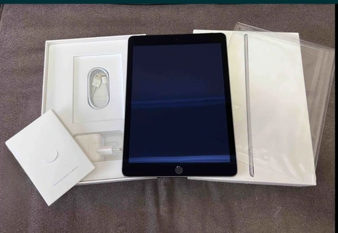 Планшет Apple iPad Air 2Wi-fi + Cellular 9,7 дюйм