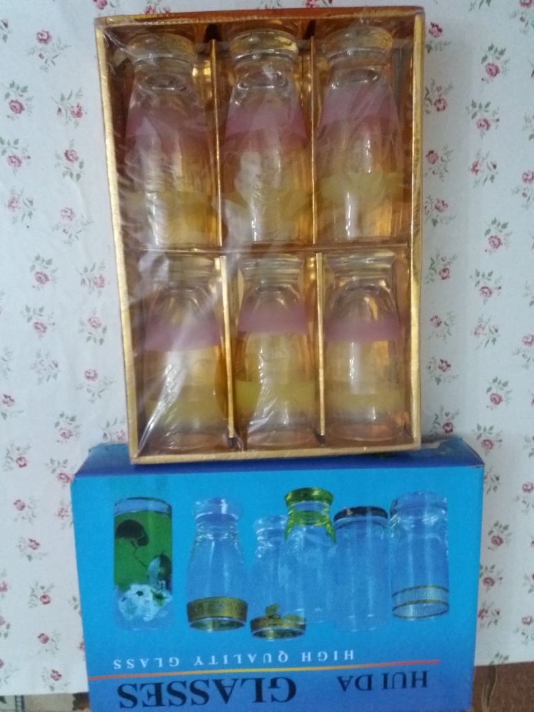 стаканы разные Листай