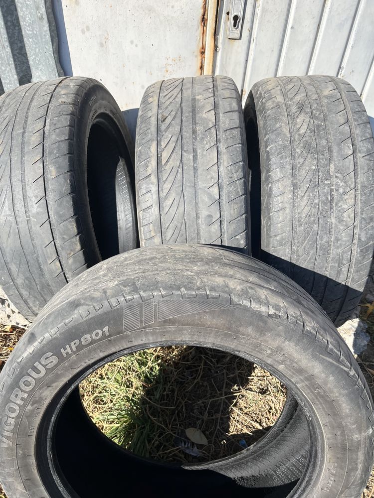 Шины на 245/55/r19 б/у
