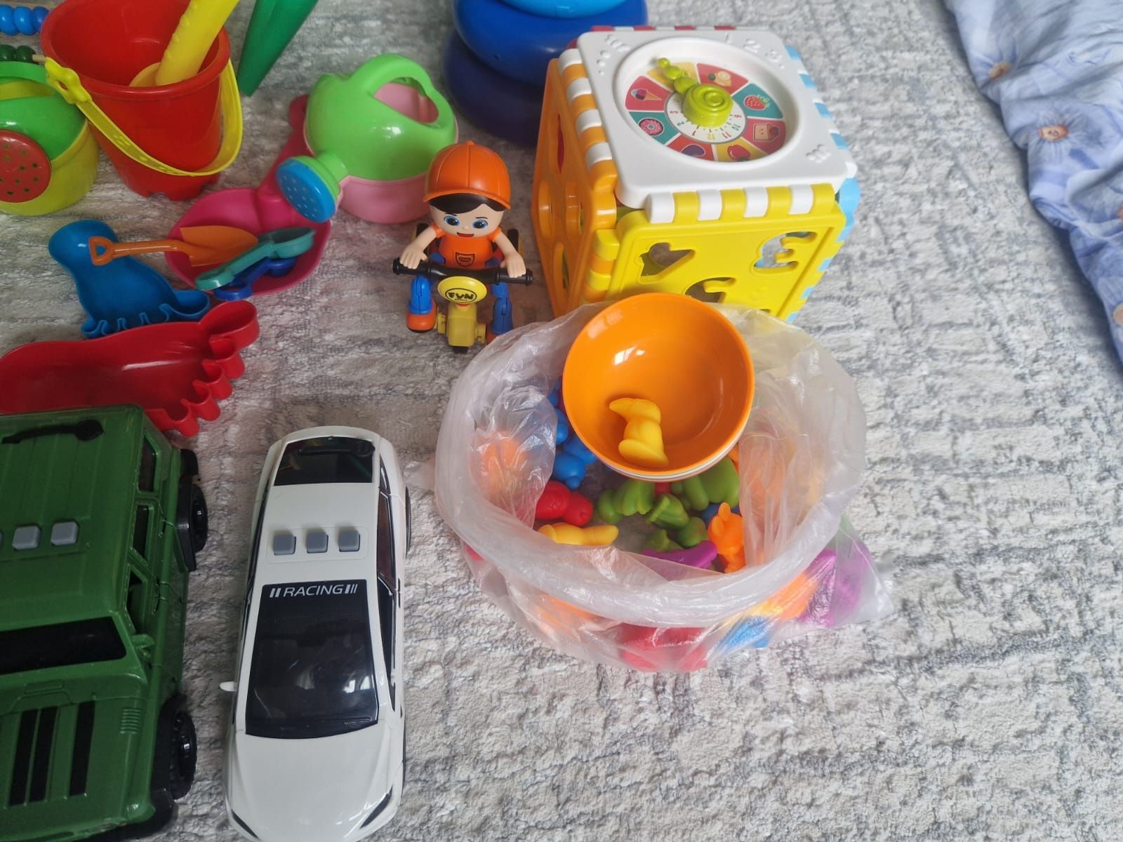 Продам пакет игрушек