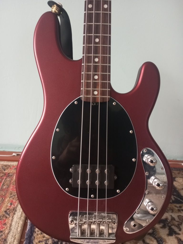 Music Man SUB 2003 USA