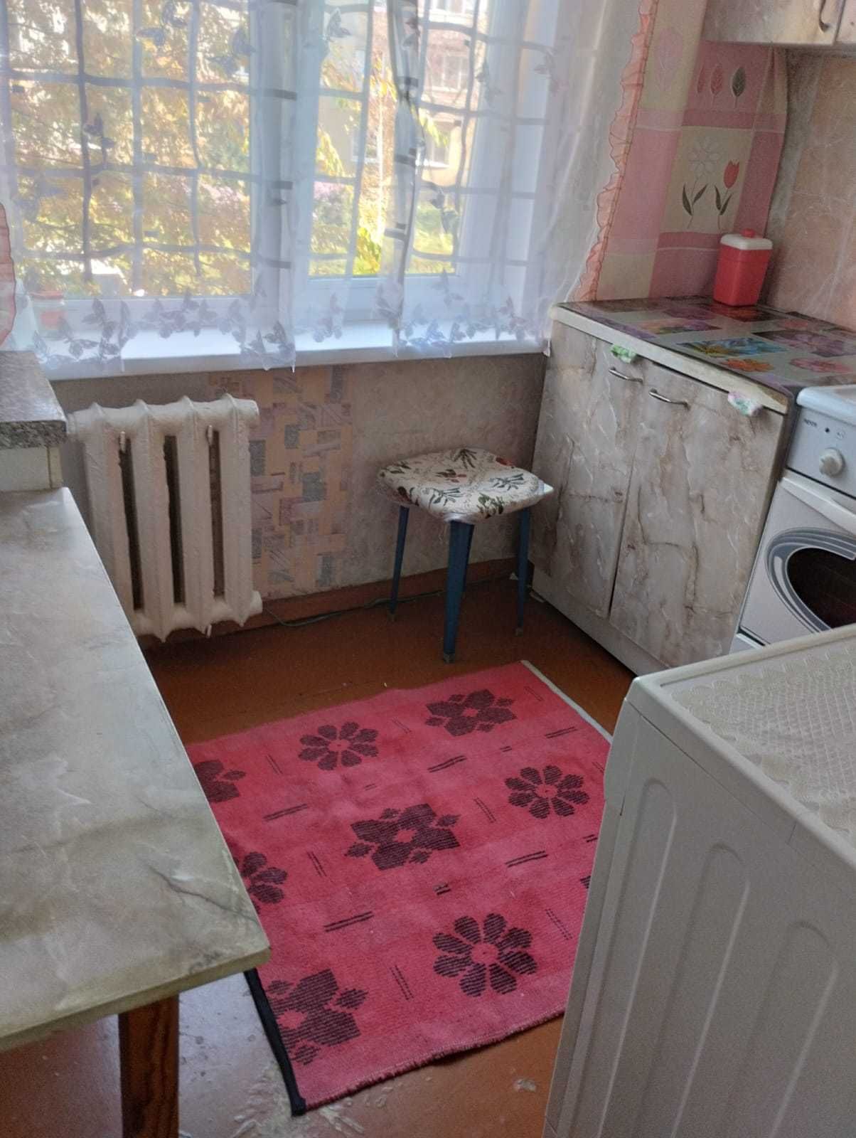 3 комнатная квартира, ул. Потанина 35, Студгородок