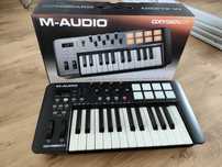 Midi keyboard controller M-Audio Oxygen 25. Midi клавиатура контроллер