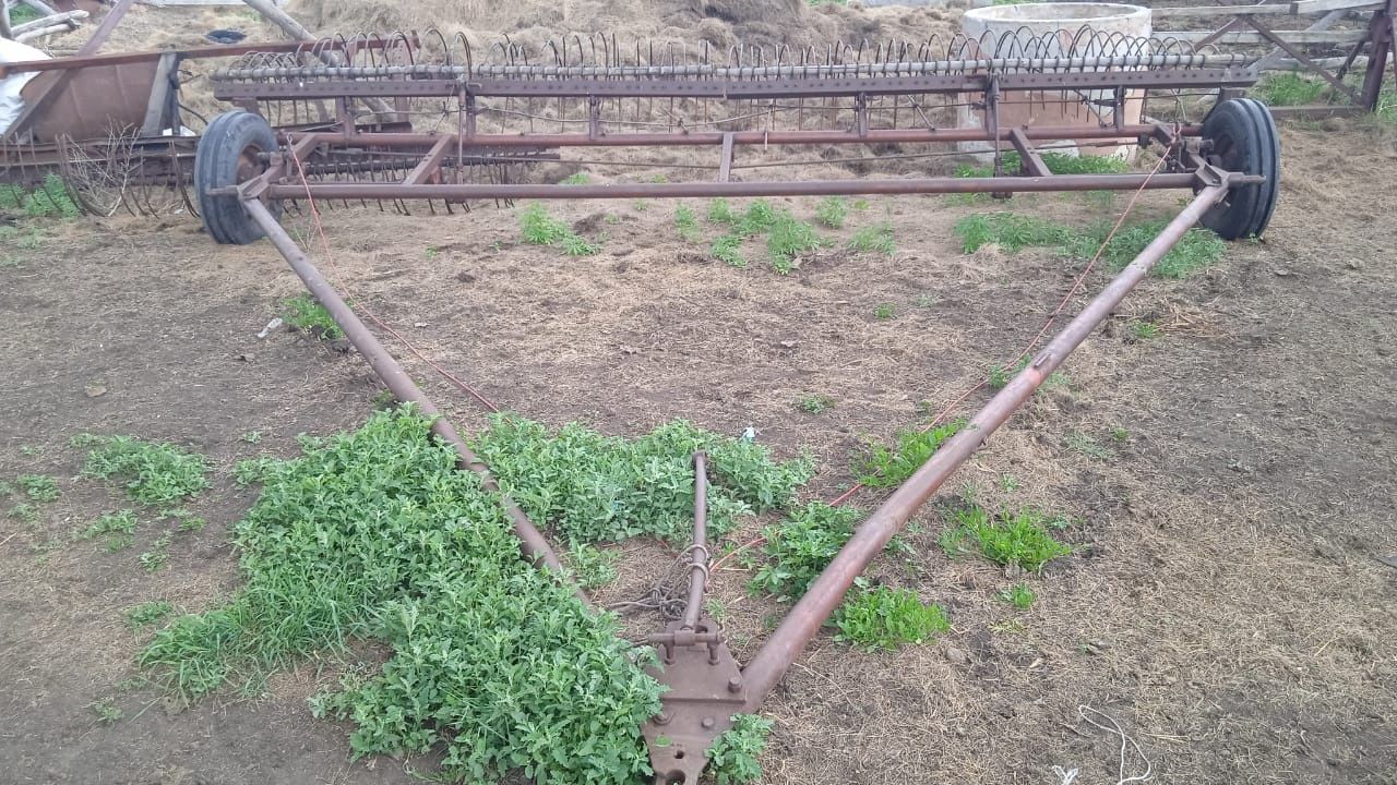Продам или обменяю трактор и все для сенакоса