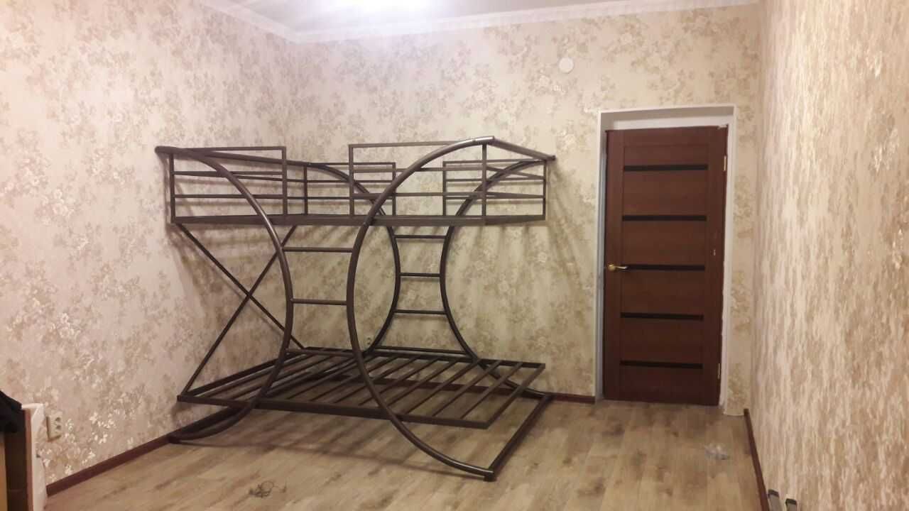 Двухъярусная металлическая кровать (двухярусная). Доставка бесплатно