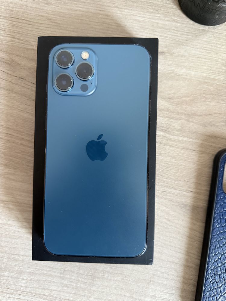Продам iPhone 12 Pro Max 256