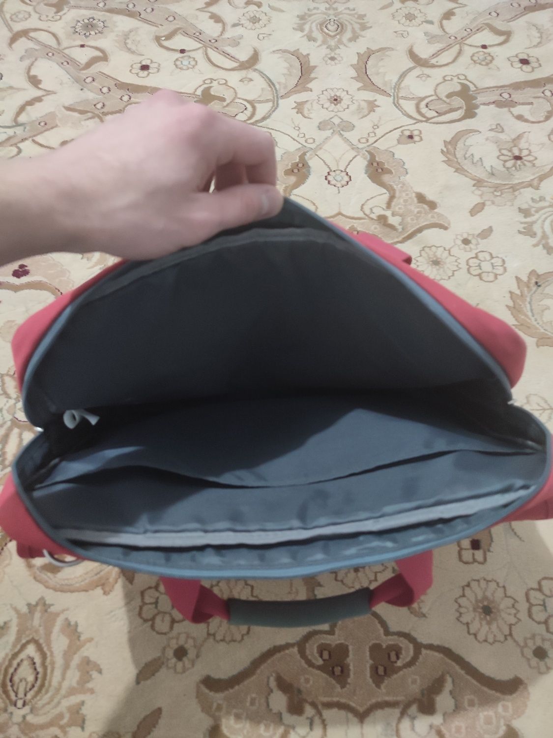 Продам сумку для ноутбука