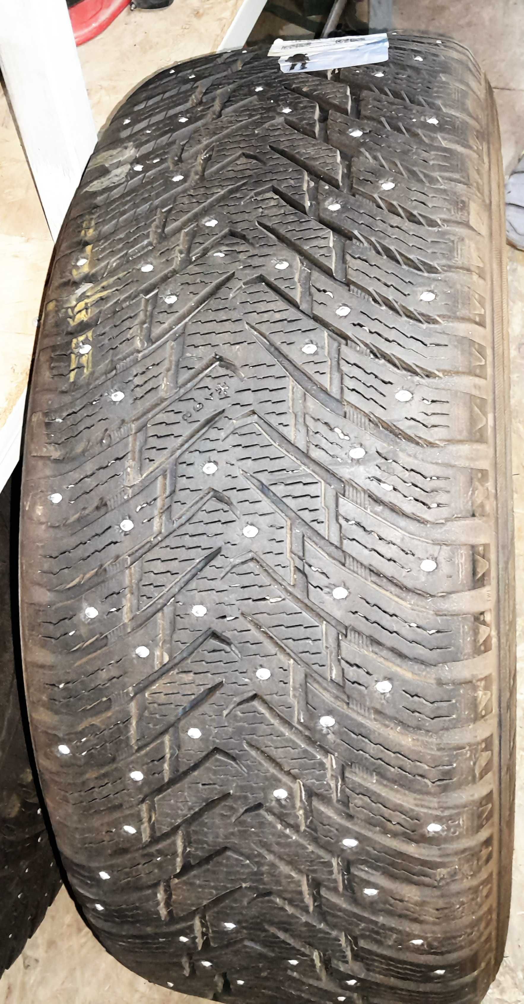Шины NOKIAN зимние шипованные 285/60 R18 - 6 шт