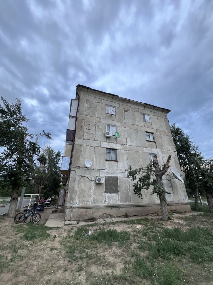 Продам 1кк в п.Аксу