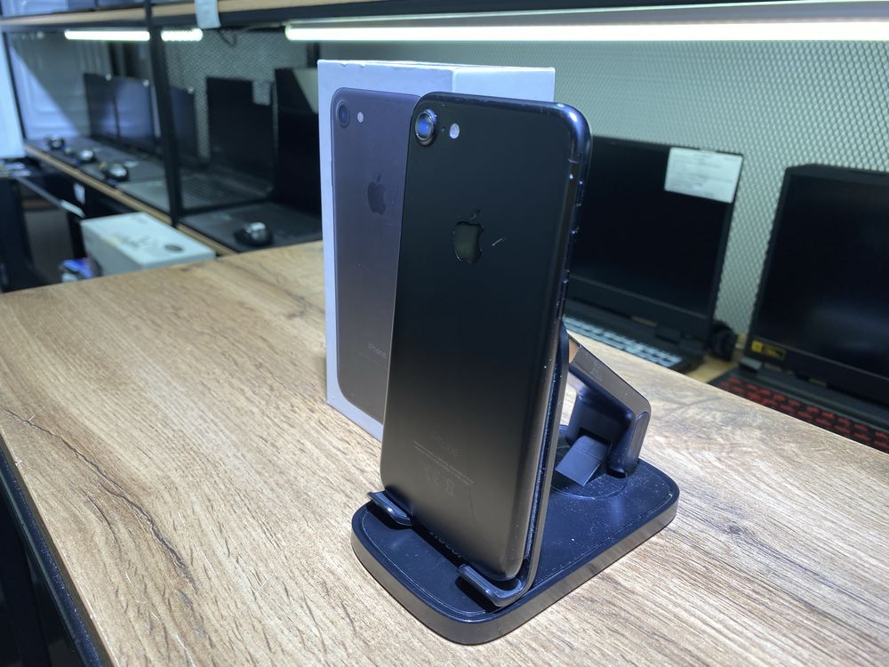 iPhone 7, 32 GB, АКБ73%, черный, 10444/А10
