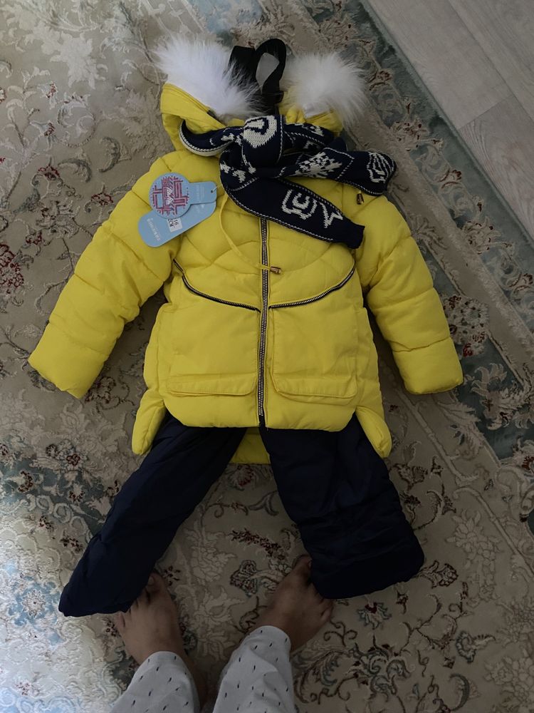 Новый лыжный кастюм асболютно новый, от 1 до 3 лет