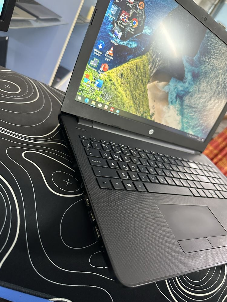Гарантия HP Celeron N3060/ОЗУ-4ГБ/ССД-128ГБ емкость 100% в хорошем сос