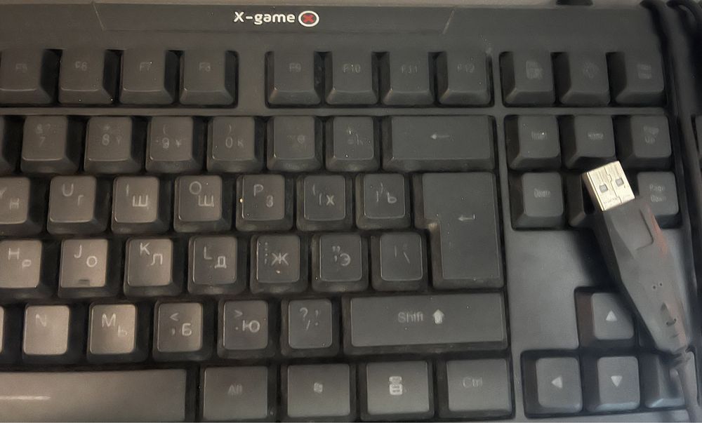 Продам игровую клавиатуру