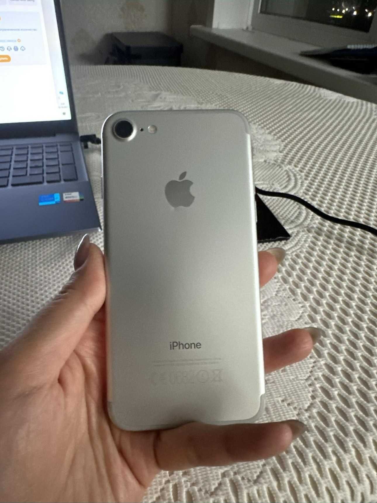 Продаю iPhone 7 с Kcell Store (еще 6 и SE)
Цвет: серебро
Память: 32 GB