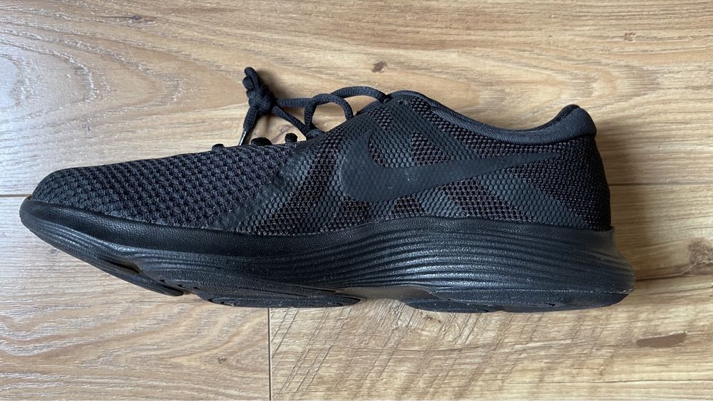 Продам кросовки Nike, оригинал