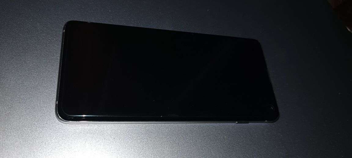 Samsung s10, 8/128