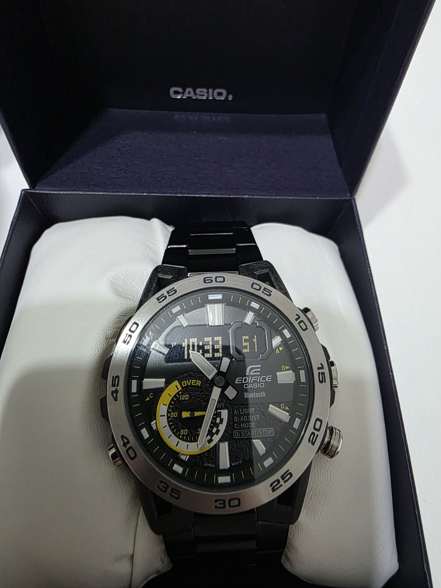 Продам мужские часы фирмы CASIO