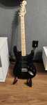 Электрогитара Squier Sonic™ Stratocaster® HSS Black