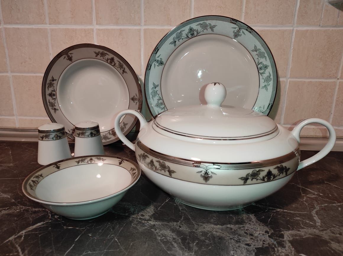 Продам японский сервиз - чайник и чашки