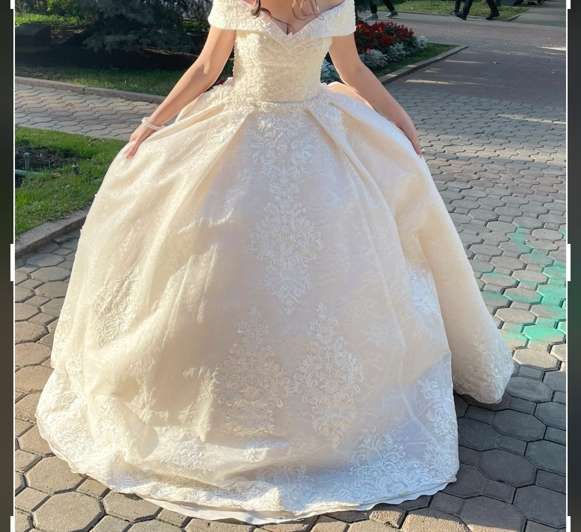 Свадебное платье
