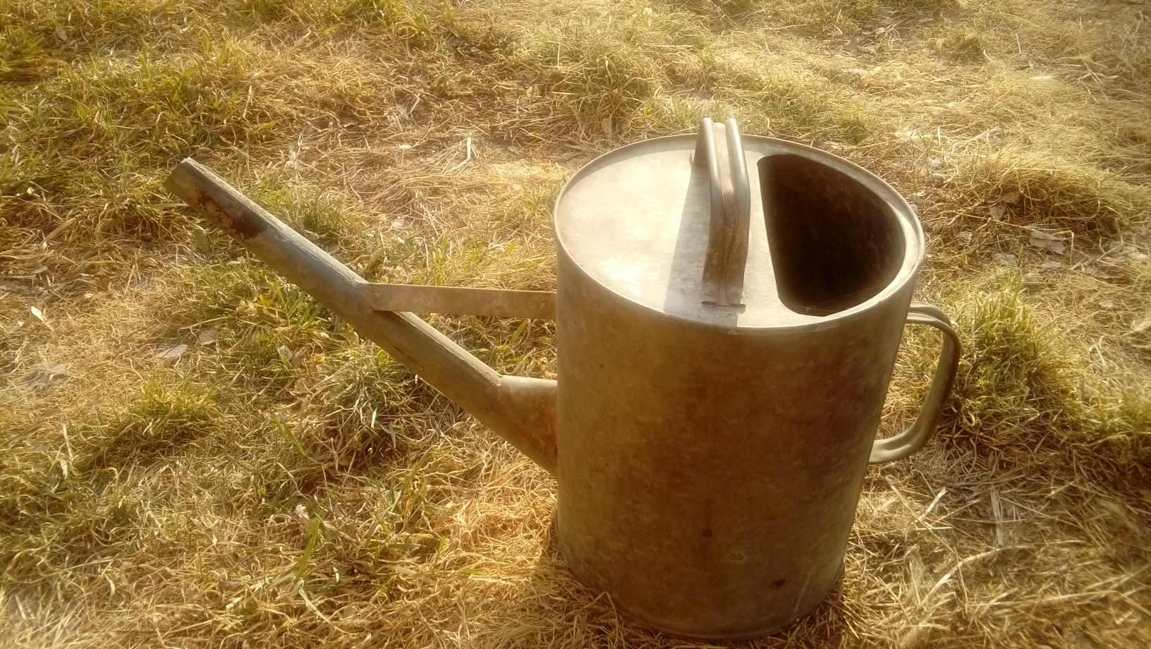 Лейка оцынкованная