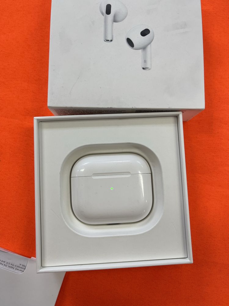 Кейс Airpods 3 оригинал