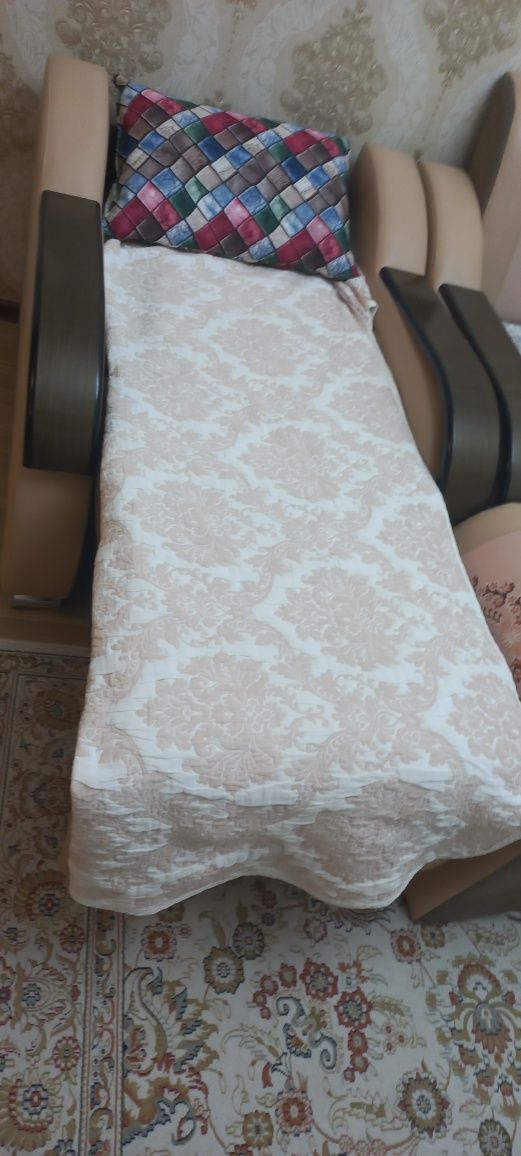 Срочно продаётся уголок отдыха связи переездом