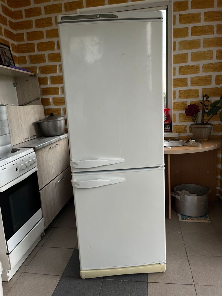 Холодильник Stinol
