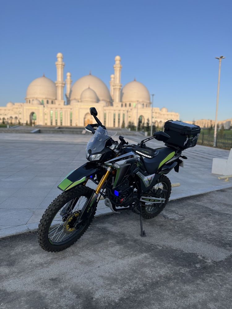 Продам мотоцикл CTC MAX300