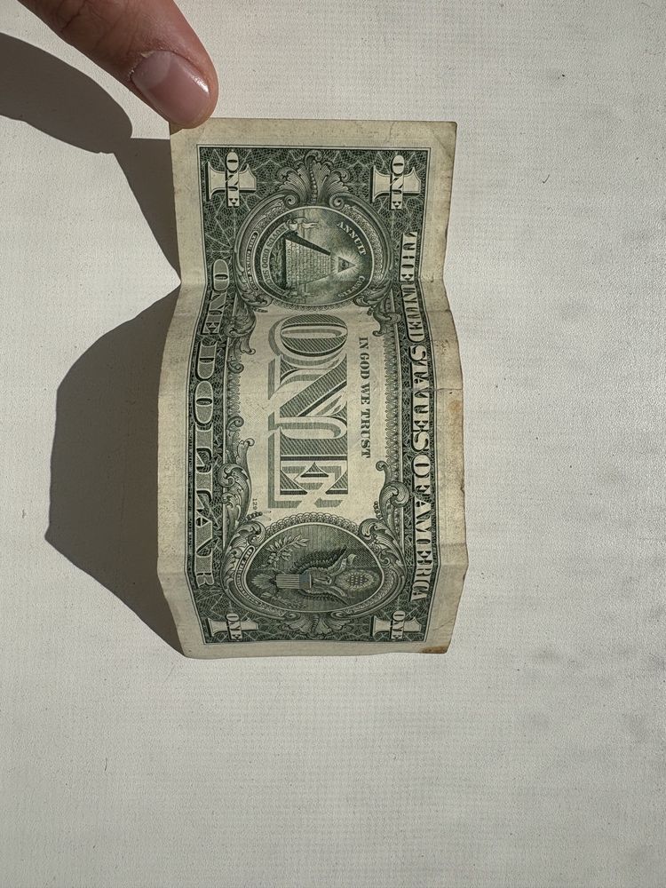 Продам доллар за 27 млн тенге