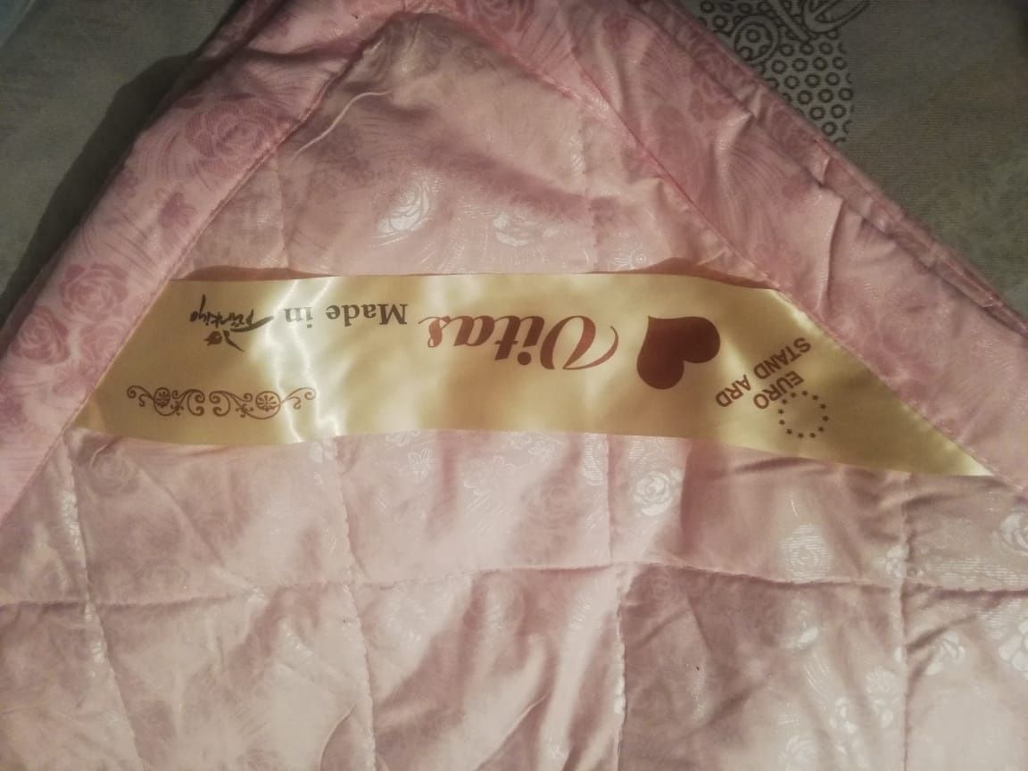 Продам одеяло новое  Турция