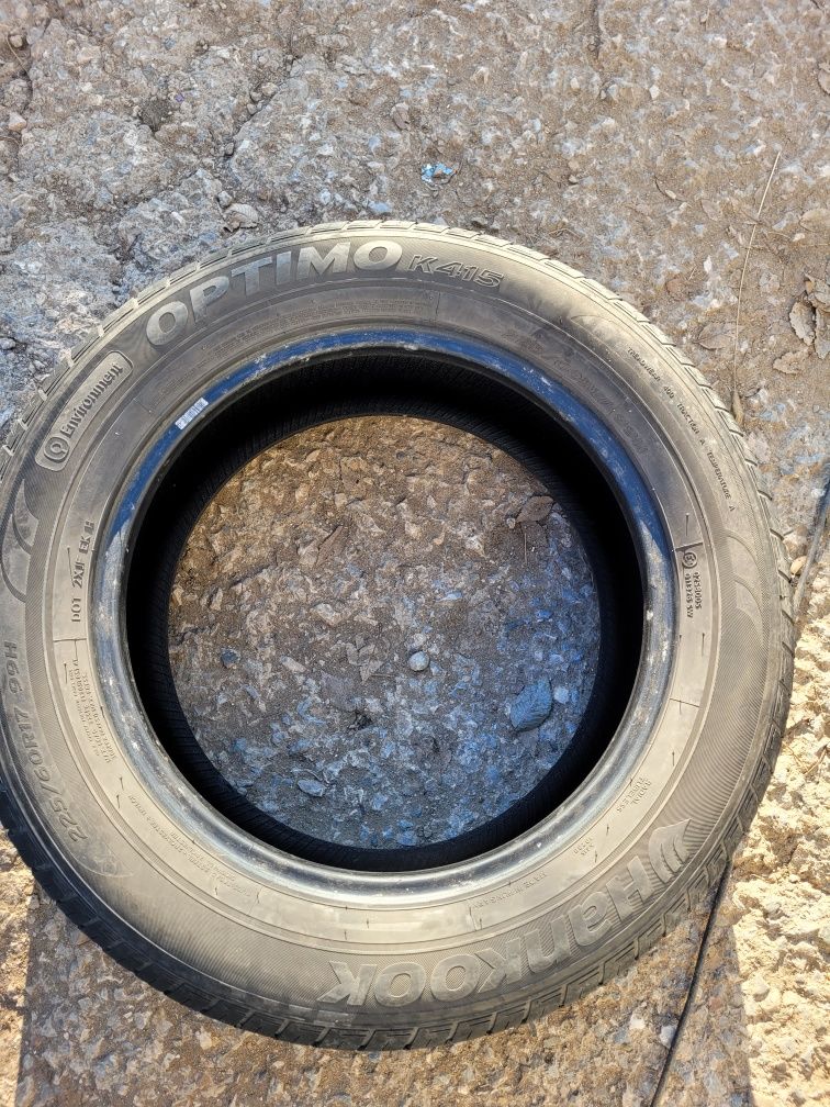Продам шины Hankook 225/60R17